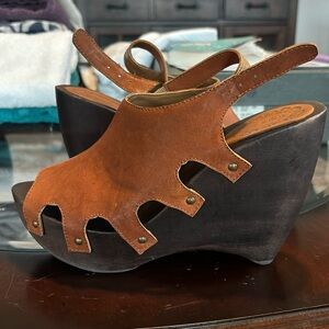 N.Y.L.A SIZE 9 brown wedges